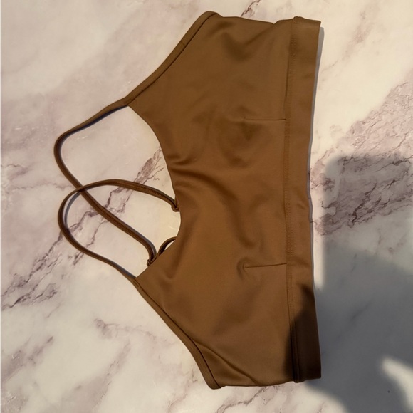 ALO yoga Tan Airlift Sports Bra Large - Picture 4 of 5